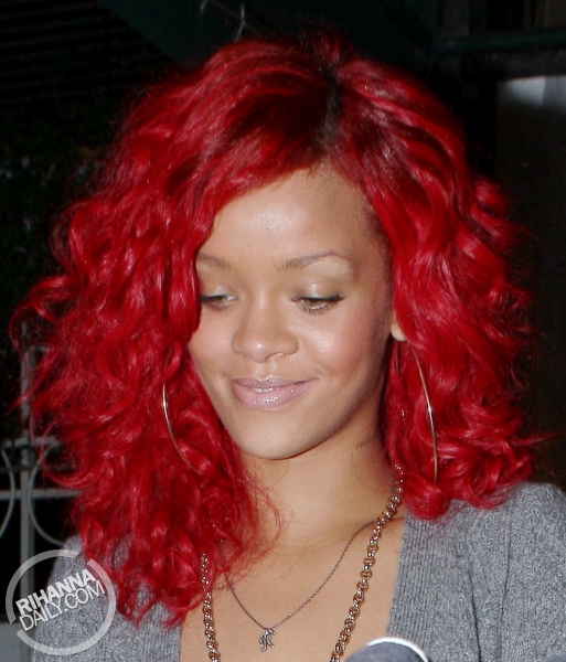 14b4bbc995651744_Rihannaredhair1.JPG