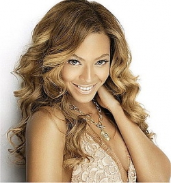 lens1421991_1245528442beyonce_hair.jpg